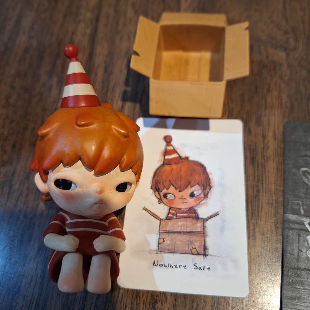 Hirono Figurine